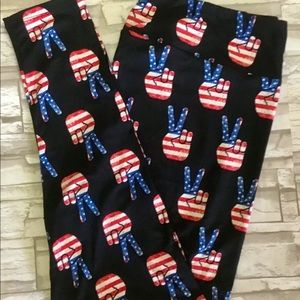 New Lularoe tc leggings fits size 12-18